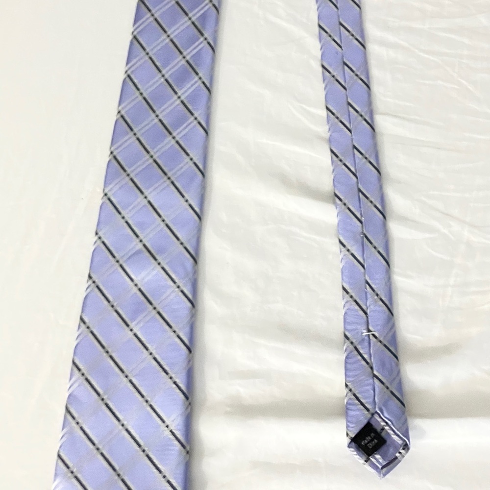 Bloomingdales tie